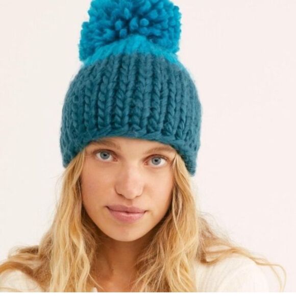Free People Cozy Up Color Block Chunky Knit Pom Beanie Turquoise Blue - Picture 3 of 6